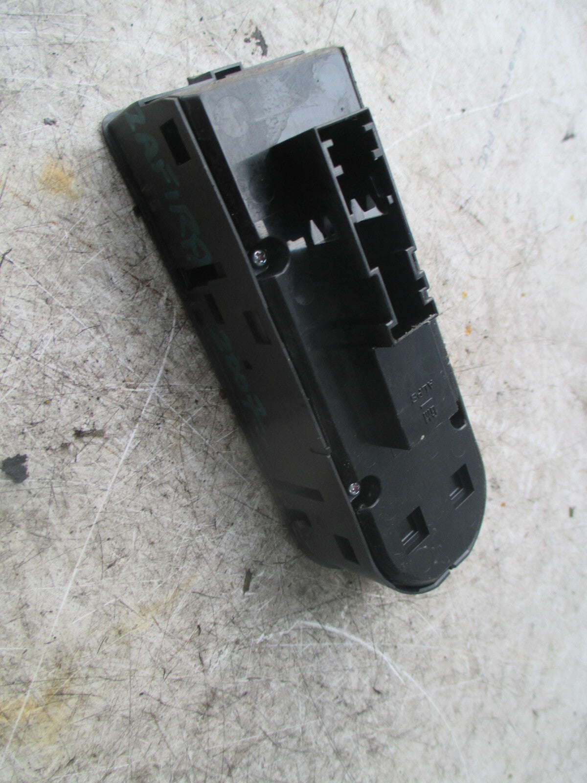 VAUXHALL ZAFIRA B ASTRA H 2007 OSF DRIVER SIDE FRONT DOOR WINDOW SWITCH 13228706