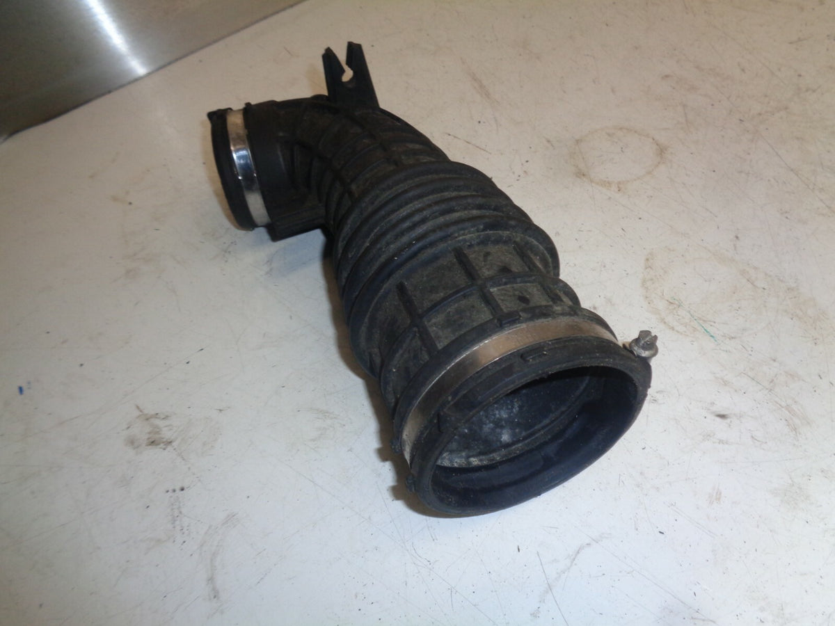 MERCEDES BENZ A CLASS W176 A180 AIR INTAKE PIPE BLOW HOSE A6070900037