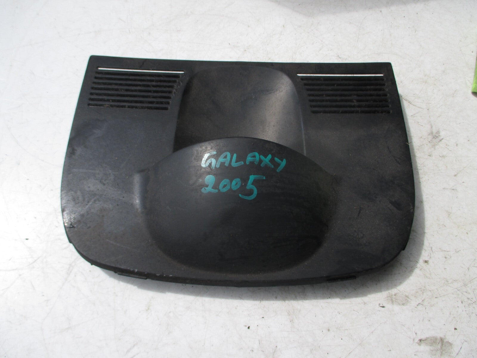 FORD GALAXY 2005 TOP DASH CLOCK PLASTIC TRIM SURROUND COVER 7M5919204C