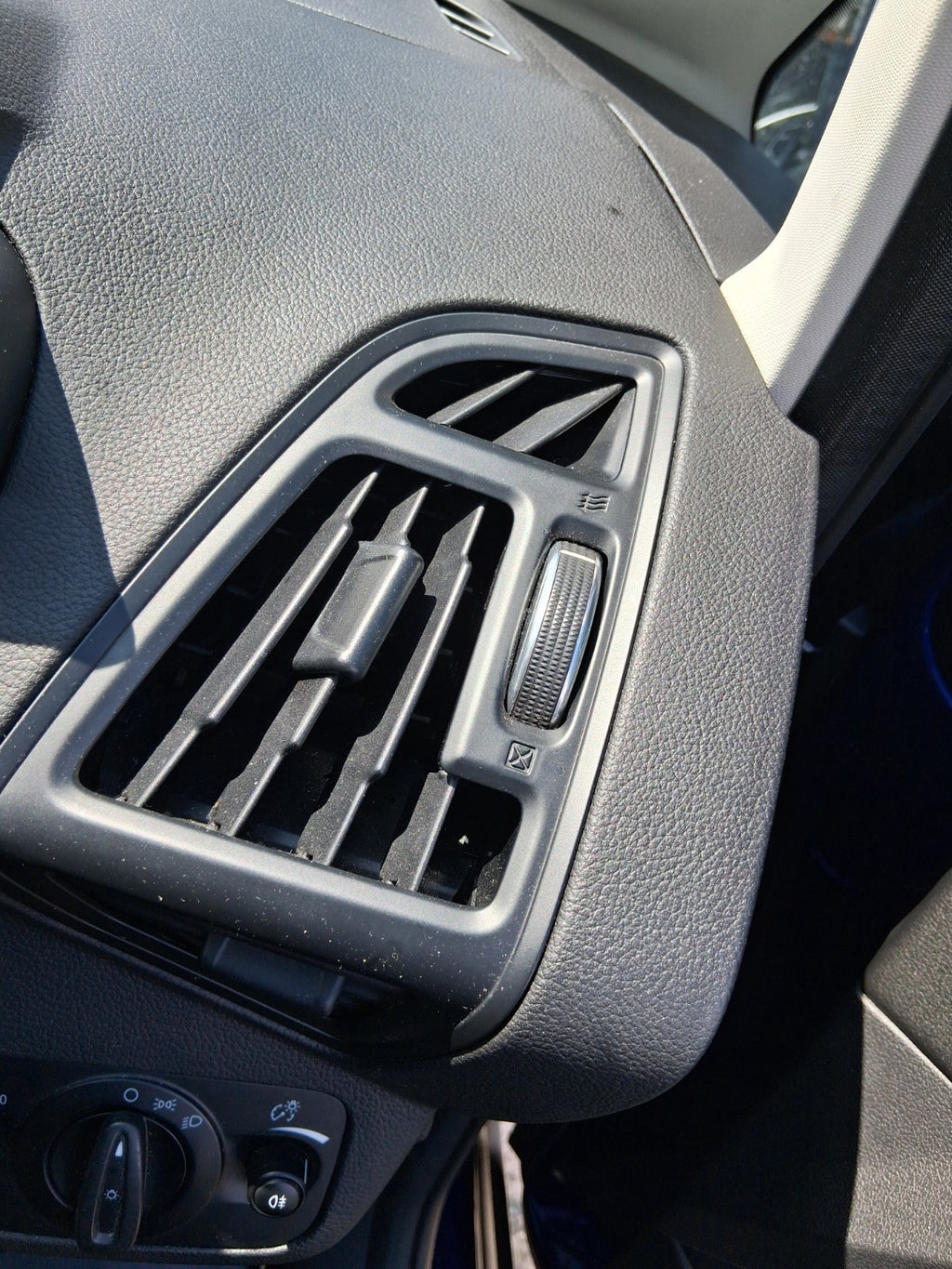 2015 FORD GRAND C MAX MK2 OSF DRIVER SIDE FRONT RIGHT AIR VENT
