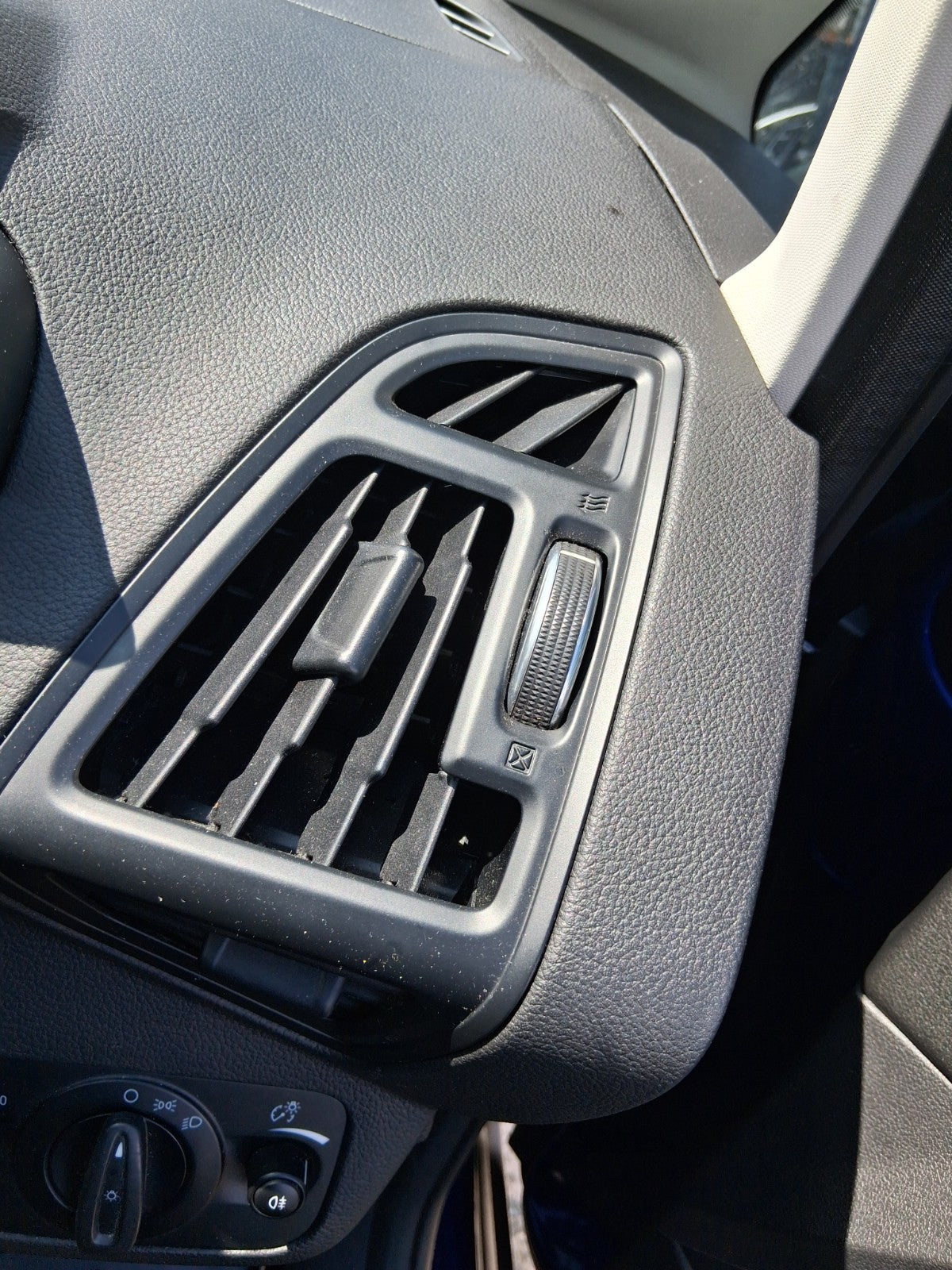 2015 FORD GRAND C MAX MK2 OSF DRIVER SIDE FRONT RIGHT AIR VENT