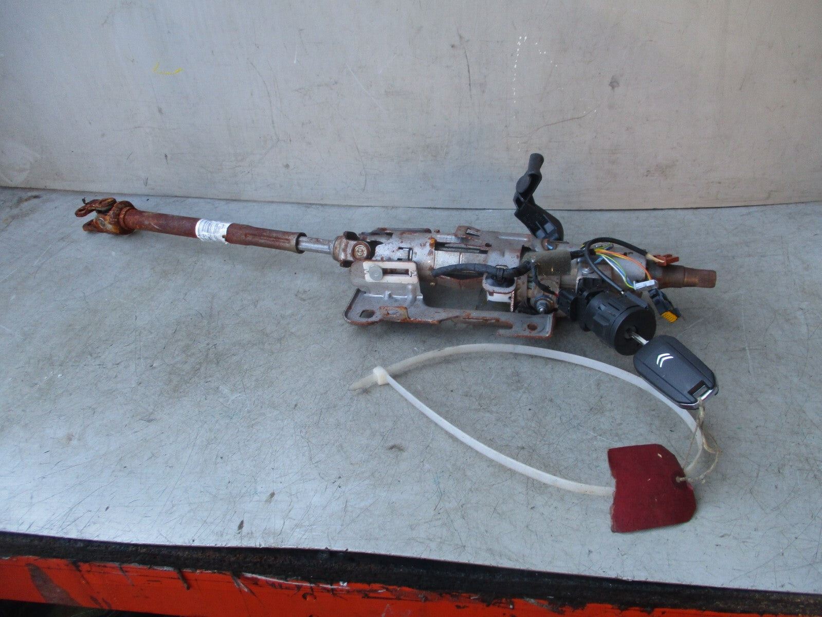 2018 CITROEN C4 CACTUS 1.5 DIESEL STEERING COLUMN WITH IGNITION BARREL KEY