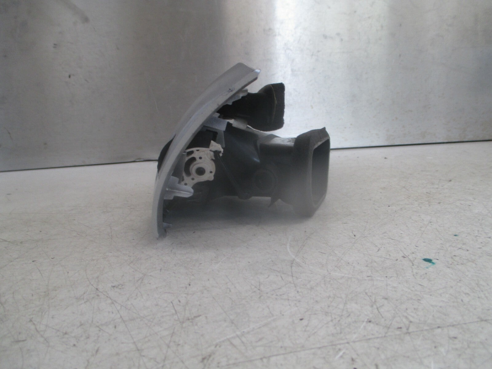 2017 CITROEN DS3 NSF PASSENGER SIDE FRONT DASHBOARD AIR VENT A1092112