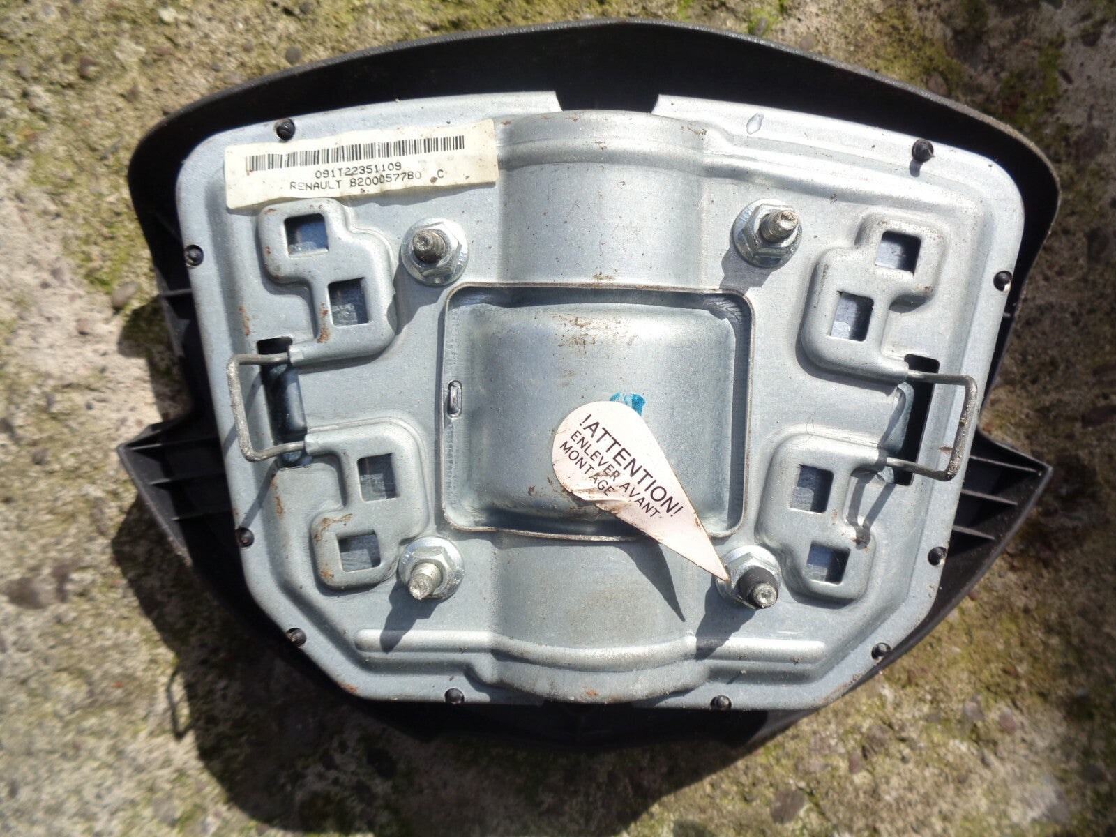 RENAULT CLIO MK2 2002 DRIVER SIDE STEERING WHEEL 8200057780