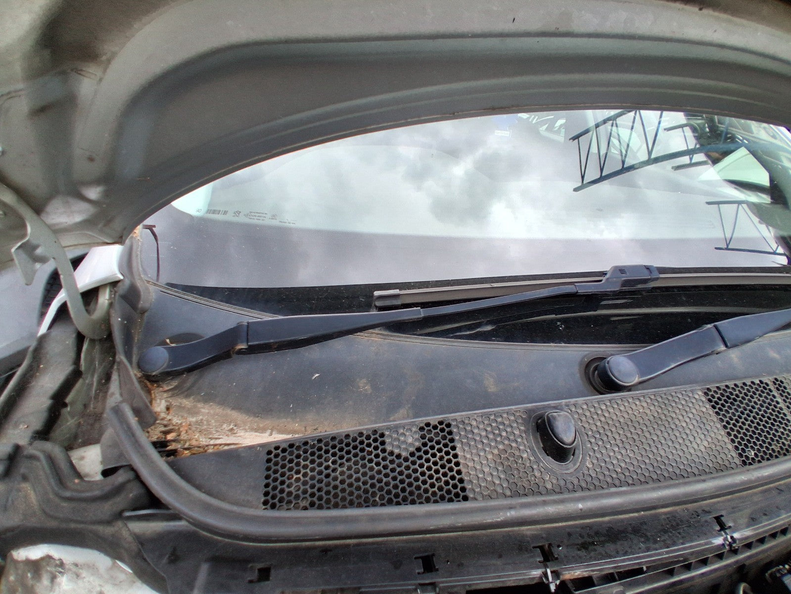 2014 PEUGEOT 308 MK2 FRONT WIPER MOTOR AND LINKAGE