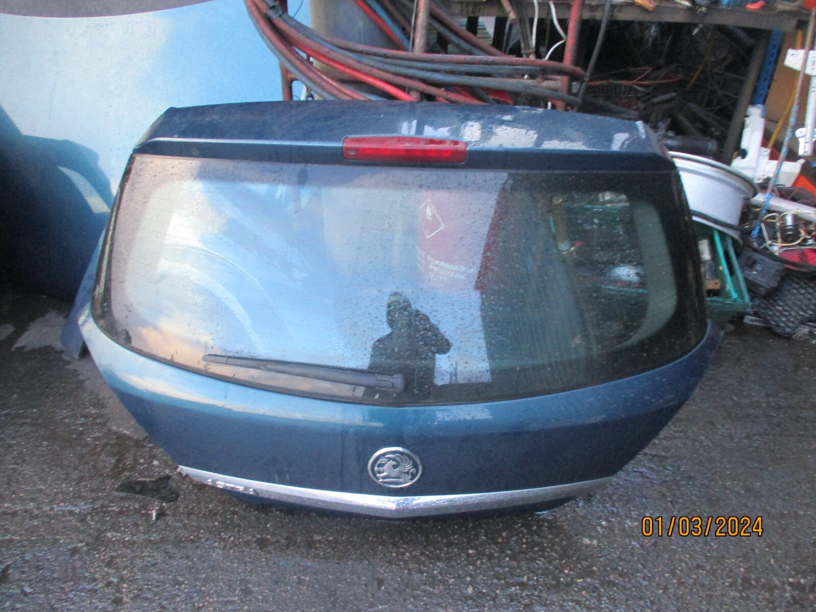 VAUXHALL ASTRA H 2007 5 DOOR REAR COMPLETE TAILGATE BOOTLID GREEN
