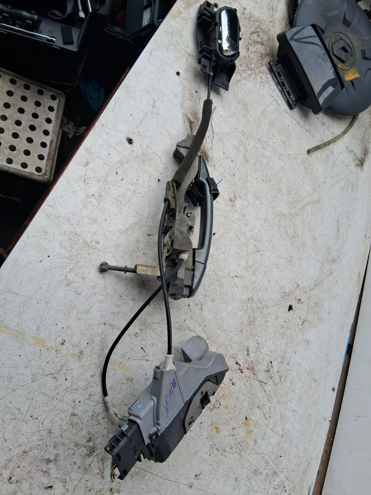 2012 PEUGEOT 3008 MK1 NSR PASSENGER SIDE REAR LEFT DOOR LOCK MECHANISM A04974