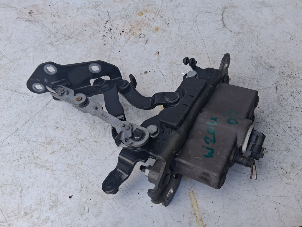 2015 MERCEDES BENZ C CLASS W204 OS DRIVER SIDE BONNET ACTUATOR A2129066301
