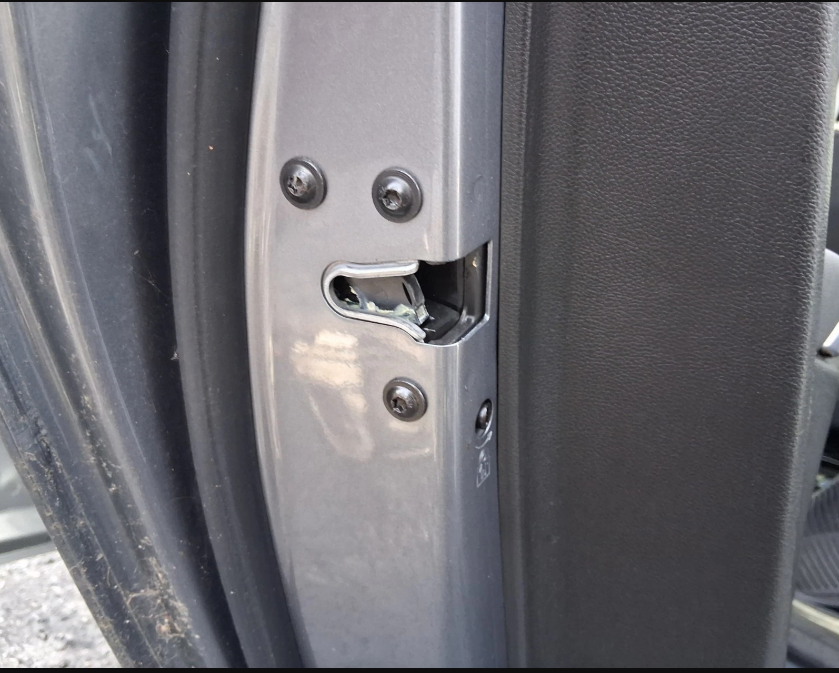2014 VAUXHALL ZAFIRA TOURER C MK3 NSR PASSENGER SIDE REAR DOOR LOCK MECHANISM