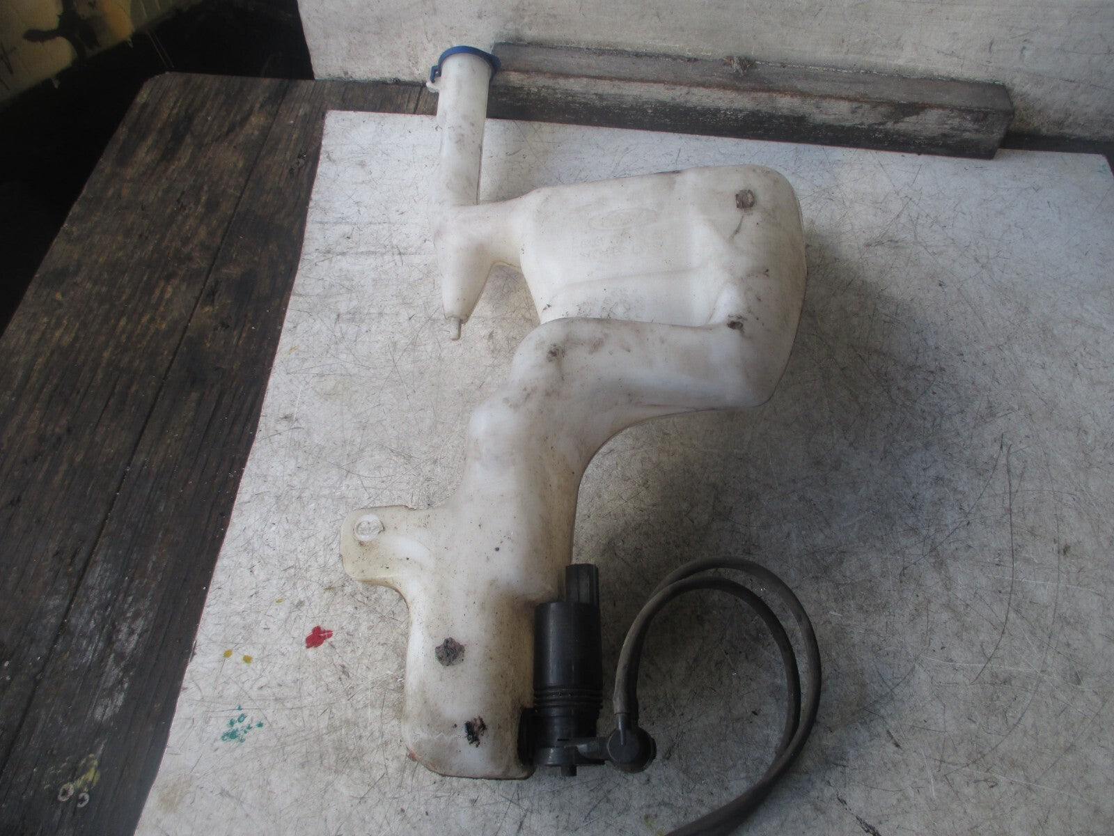 FORD FIESTA MK7 2012 COOLANT EXPANSION BOTTLE TANK & PUMP  8A6117B613AB