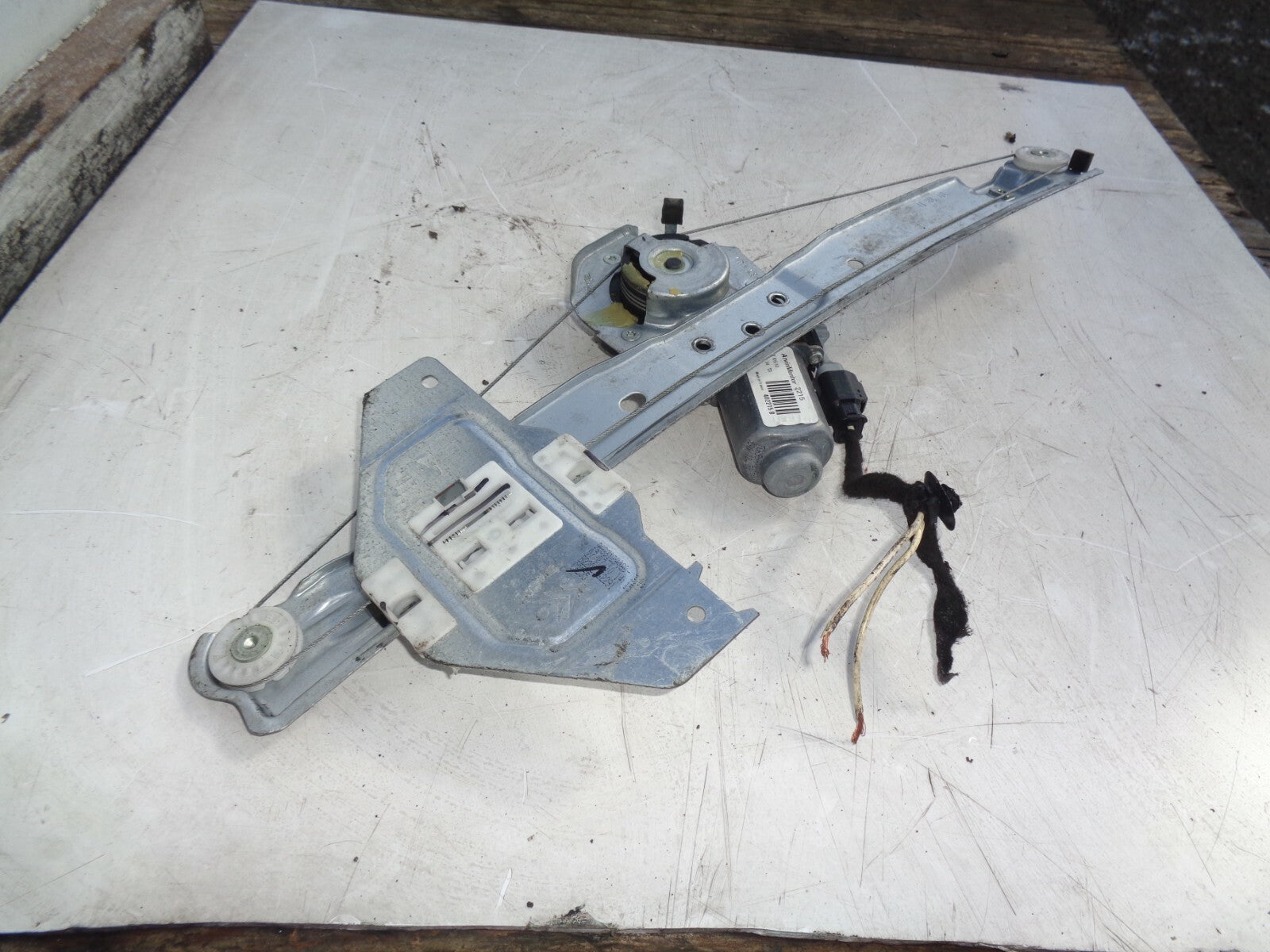 CITROEN C3 MK2 2010 NSF PASSENGER SIDE FRONT WINDOW REGULATOR & MOTOR 9683129480