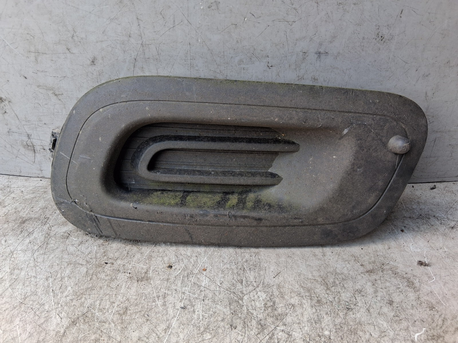 2019 FIAT PANDA MK3 NSF PASSENGER SIDE FRONT FOG LIGHT TRIM SURROUND 735520448