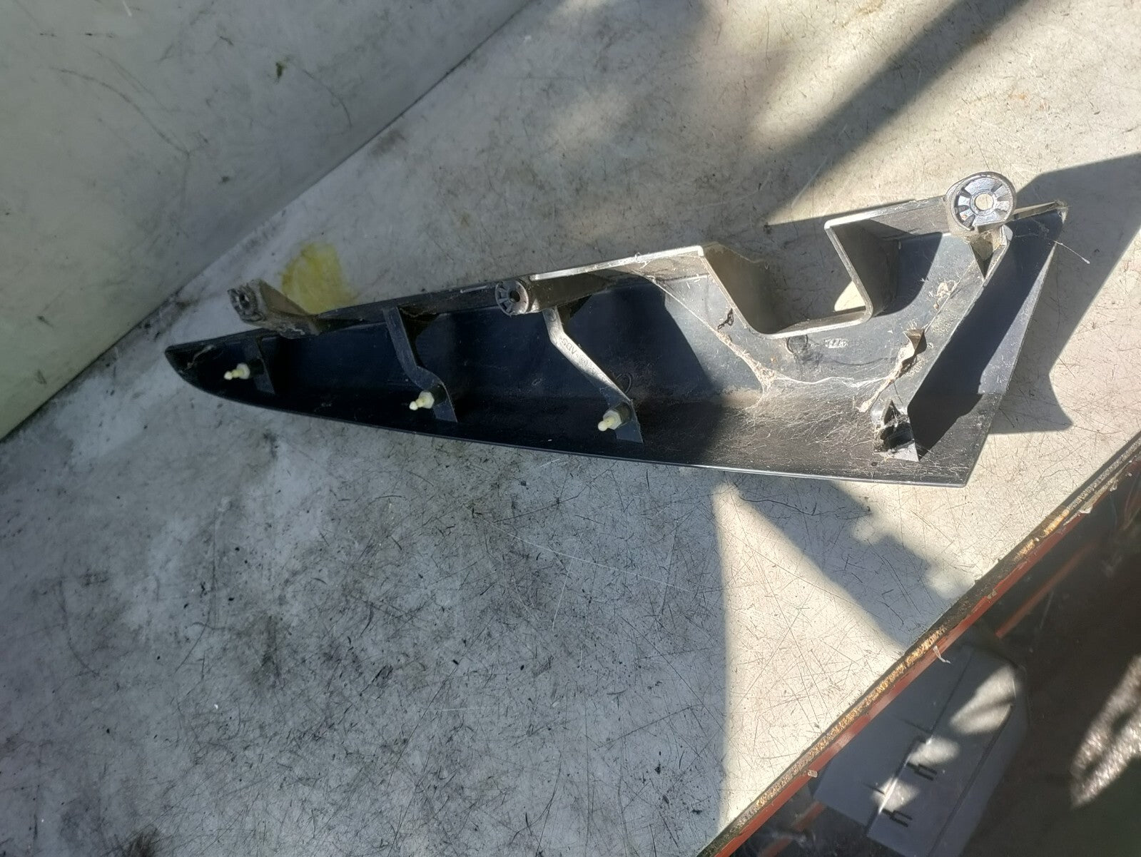 2015 MERCEDES BENZ CITAN OSR DRIVER SIDE REAR TOP COVER TRIM A4156941325