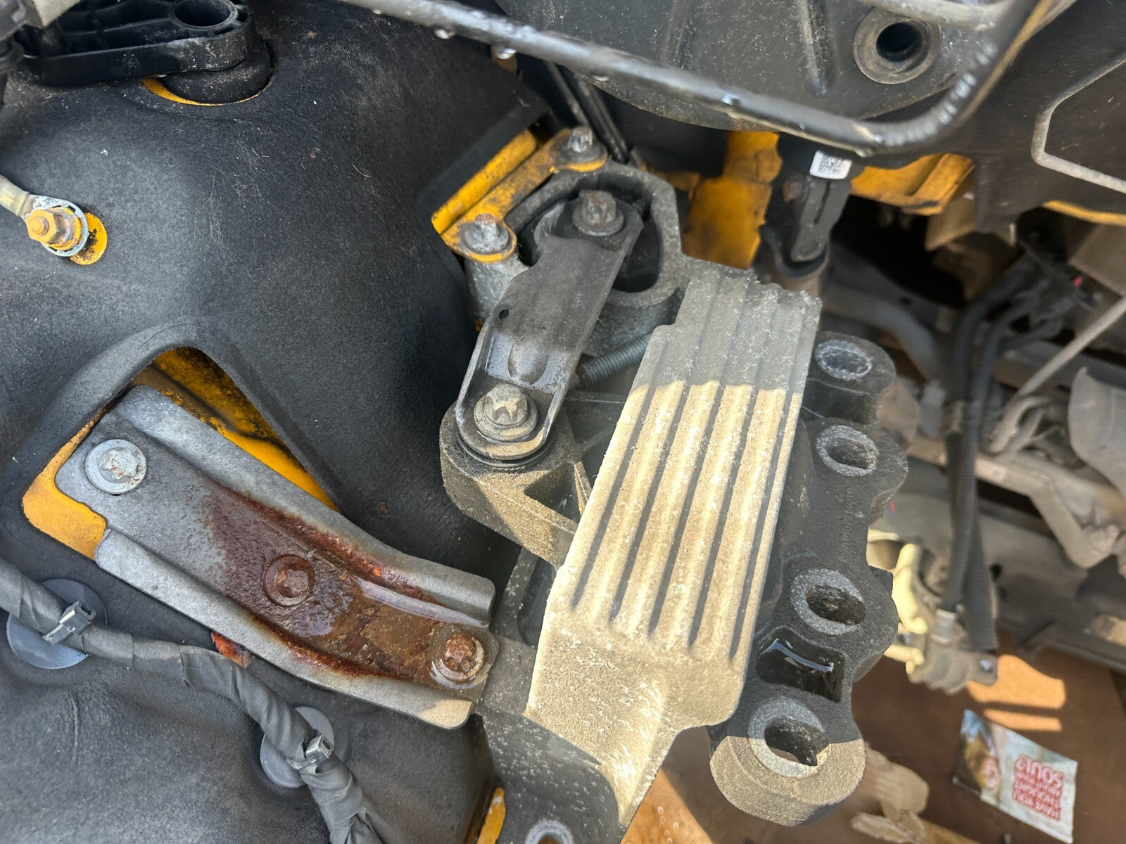2019 MERCEDES SPRINTER W907 2.1 FWD OS DRIVER SIDE ENGINE MOUNT COMPLETE