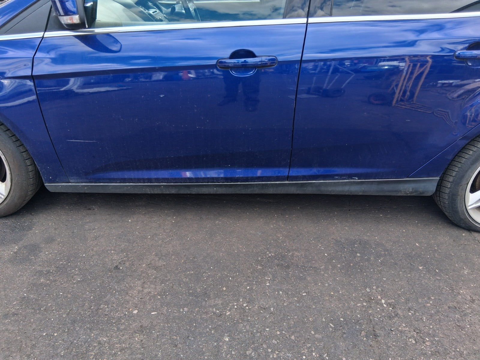 2015 FORD FOCUS MK3 HATCHBACK NS PASSENGER SIDE SKIRT VALANCE PLASTIC