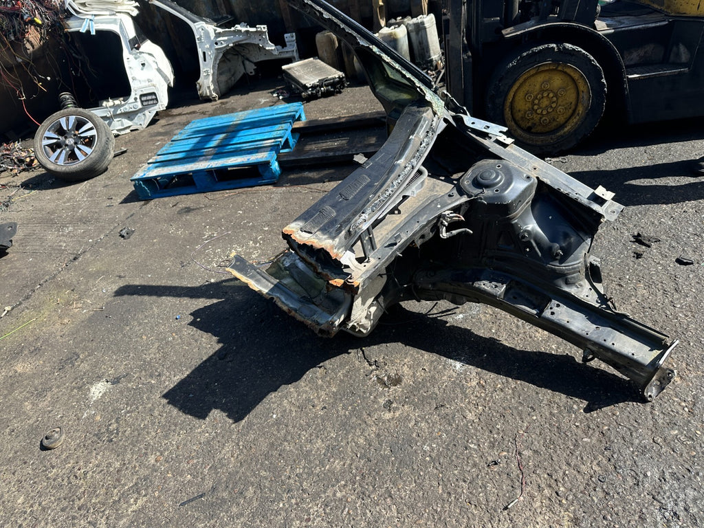 2013 VOLKSWAGEN GOLF MK7 NSF PASSENGER SIDE FRONT QUARTER CHASSIS LEG FLITCH CUT