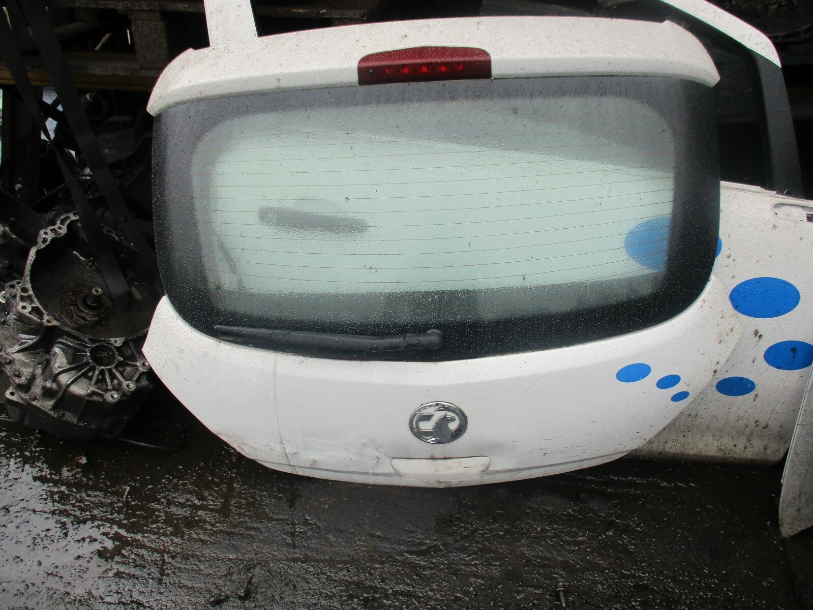 VAUXHALL CORSA D COMPLETE  BOOTLID TAILGATE WHITE