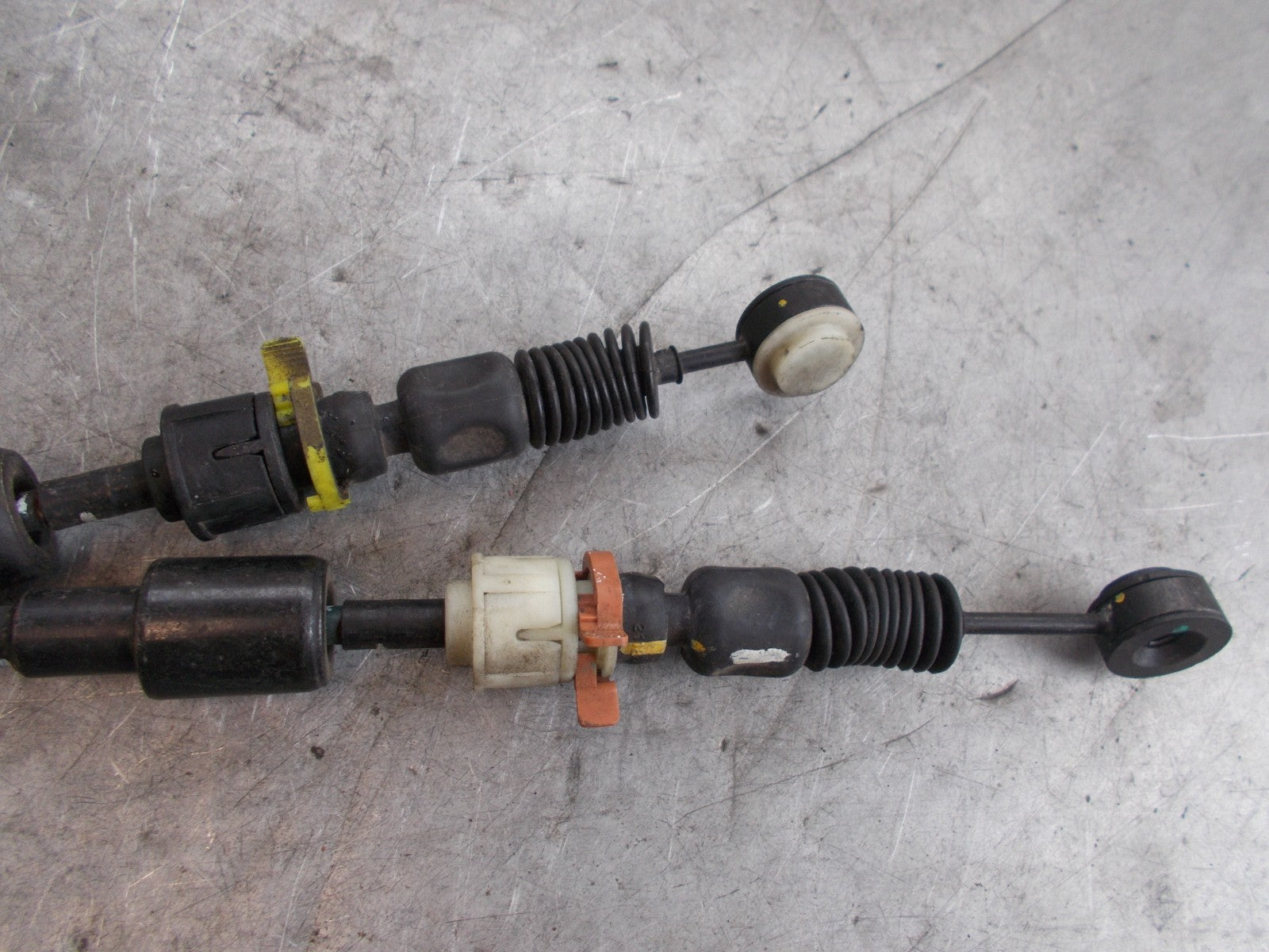 VAUXHALL VIVA 2016 5 SPEED MANUAL GEAR LINKAGE CABLES 530328913 55492099