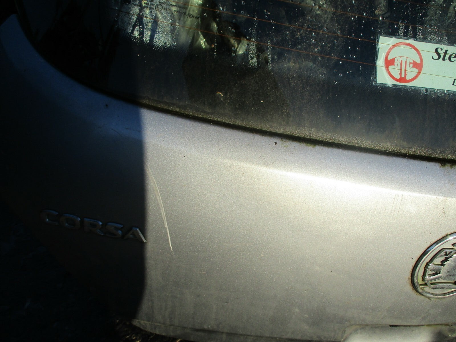 VAUXHALL CORSA D 3 DOOR 2010 COMPLETE BOOT LID TAILGATE WIPER MOTOR GLASS SILVER