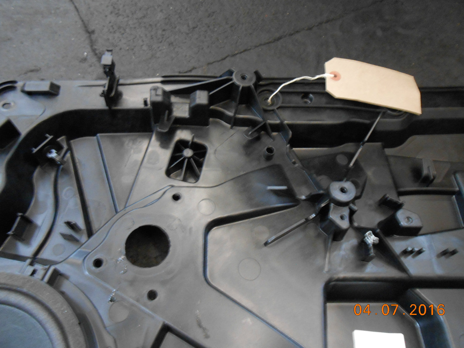 FORD FIESTA MK8 2015 3 DR OS DRIVER WINDOW REGULATOR DOOR PANEL ONLY