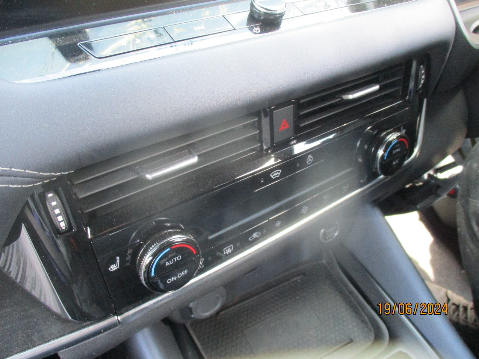 NISSAN QASHQAI J12 MK3 2023 HEATER AC CLIMATE CONTROL & HEATED SEAT SWITCH PANEL