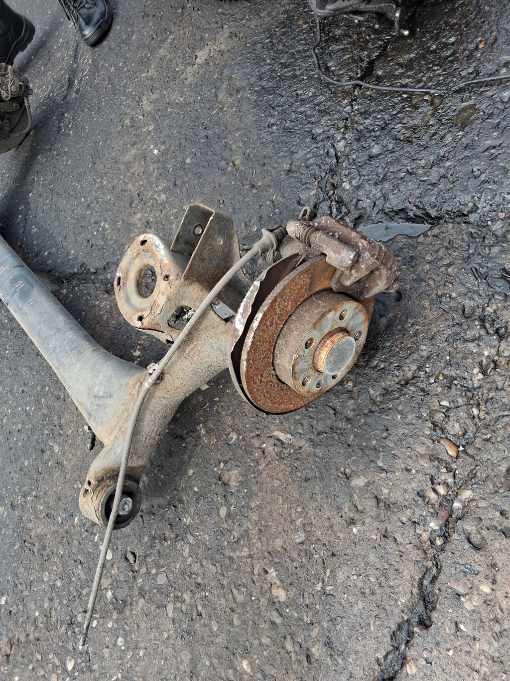 2017 AUDI A1 8X 3 DOOR REAR CALLIPER AXLE DISC TYPE