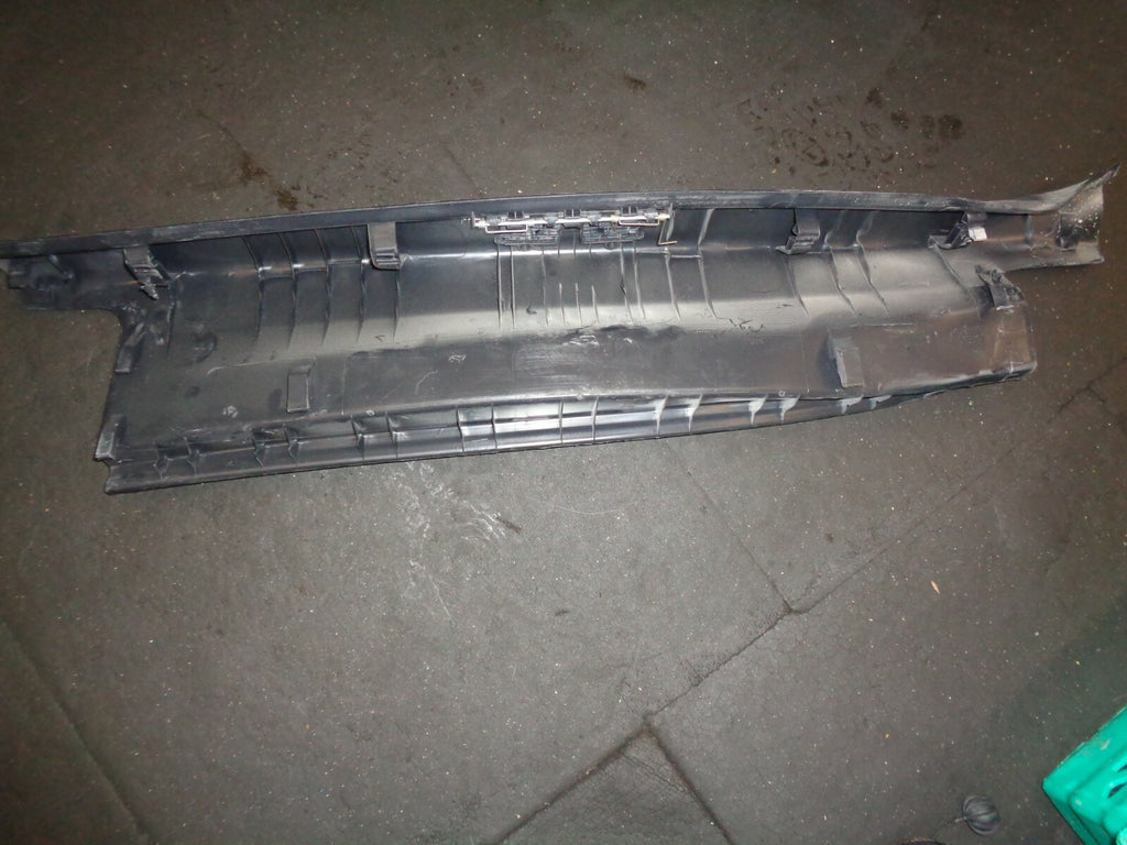 VW VOLKSWAGEN GOLF MK7 GTD BOOT TRUNK LOADING EDGE TRIM COVER 5G6863459