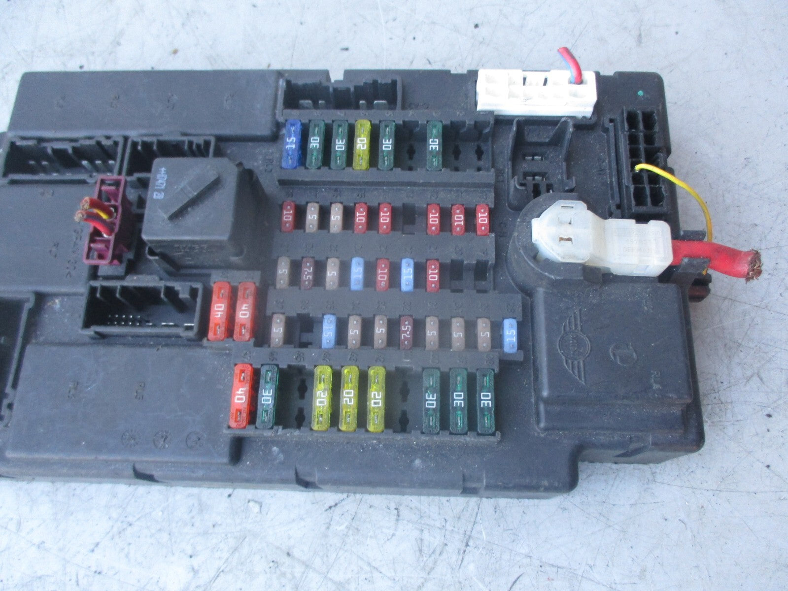 BMW MINI ONE FUSE BOX CONTROL MODULE 3453737-01