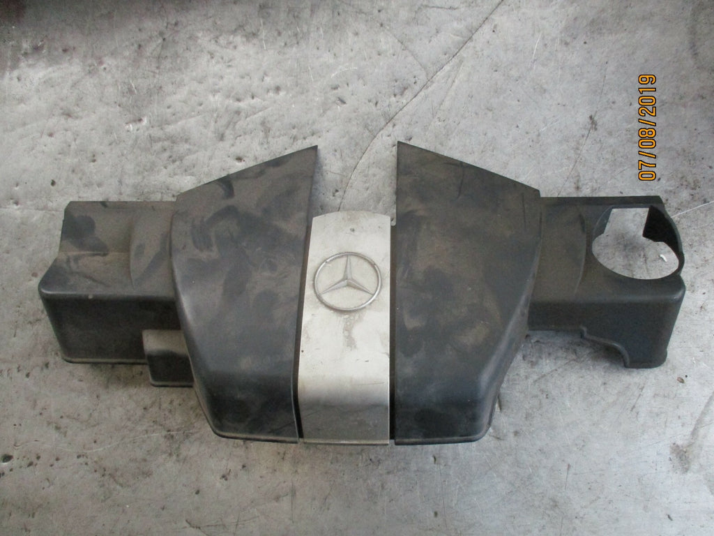MERCEDES C CLASS W203 2.6 PETROL ENGINE COVER PLASTIC TRIM A1120100467