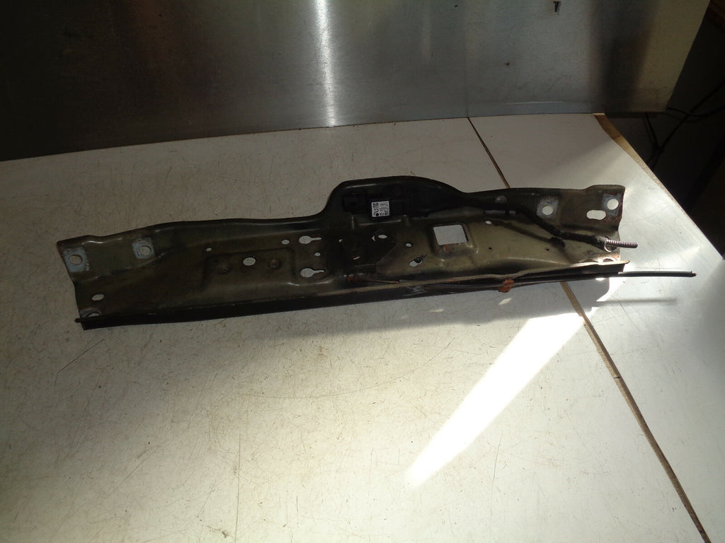 VAUXHALL ASTRA MK5 H ZAFIRA B FRONT CENTRE SLAM PANEL