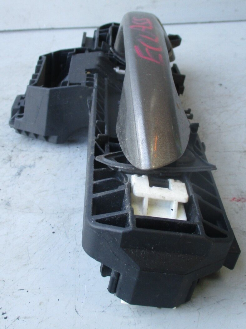 MERCEDES E CLASS PASSENGER SIDE EXTERIOR DOOR HANDLE A358501
