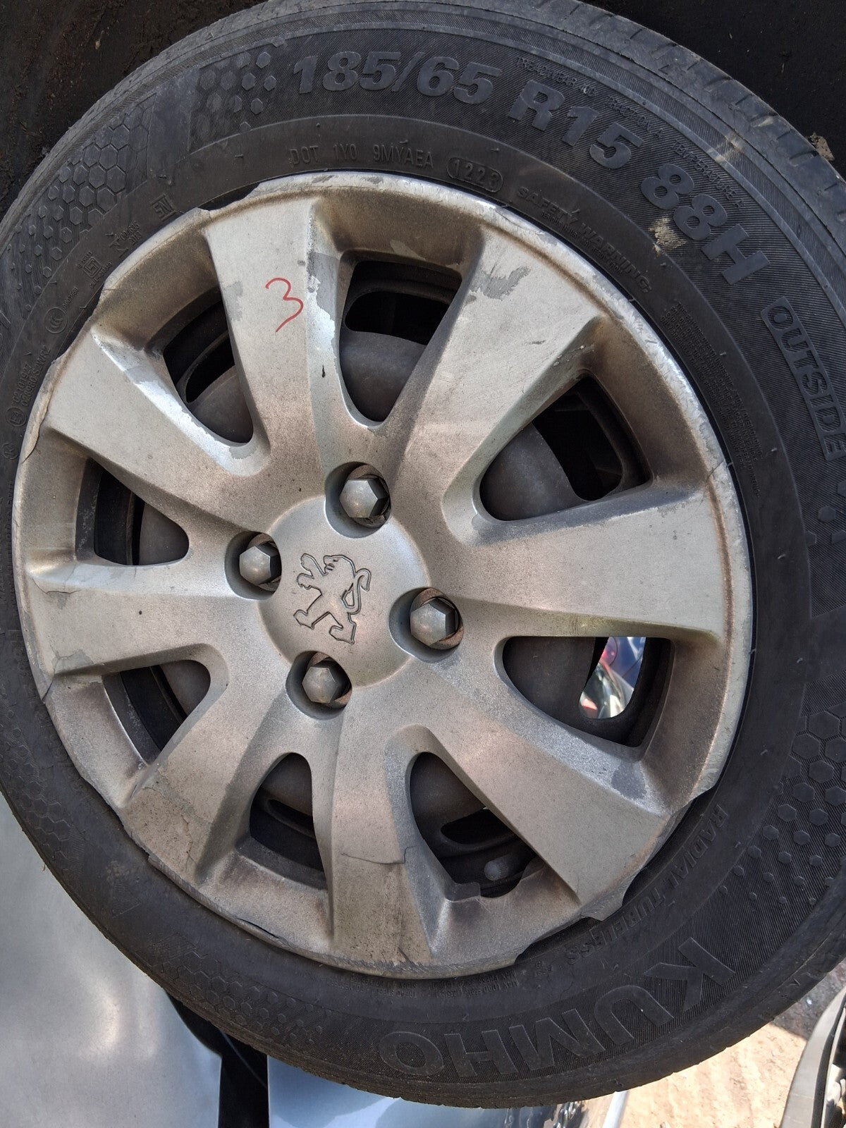 2009 PEUGEOT 207 15 INCH STEEL WHEEL WITH WHEEL CUP COVER TYRE 185/65R15