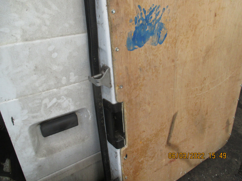 FORD TRANSIT 2009 MK7 NSR REAR PASSENGER SIDE COMPLETE DOOR WHITE