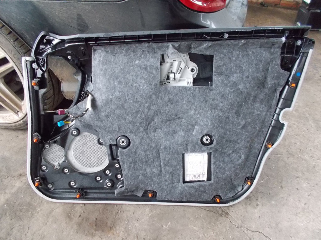MERCEDES E CLASS W212 2016 NSF PASSENGER SIDE FRONT DOOR CARD WHITE