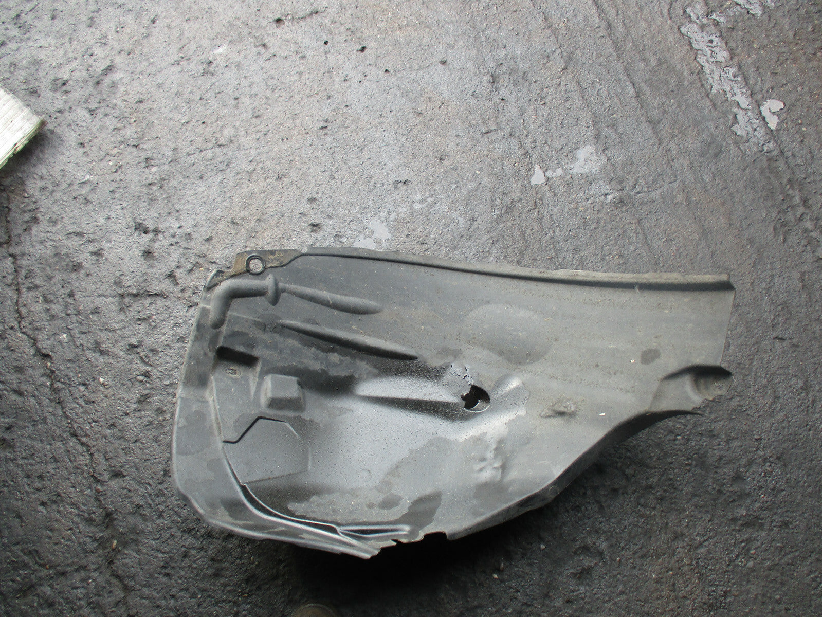 LAND ROVER DISCOVERY SPORT L550 NSR PASSENGER REAR WHEEL ARCH WING TRIM
