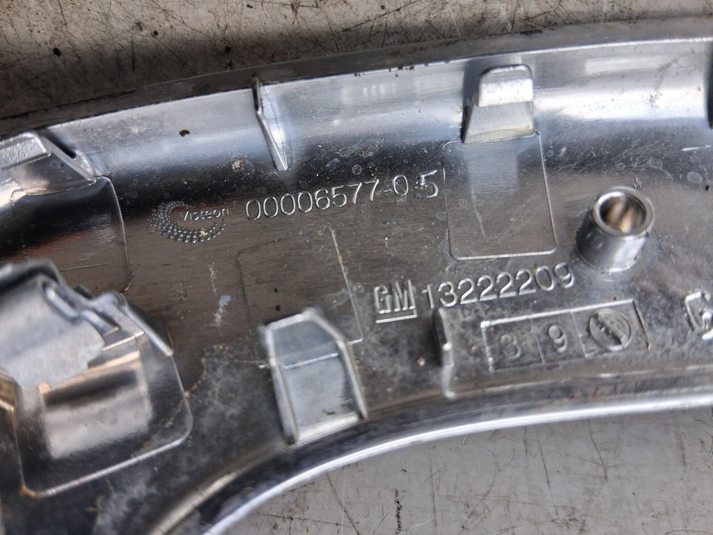 VAUXHALL INSIGNIA MK1 2013 DOOR HANDLE TRIM FRONT RIGHT DRIVER SIDE 13222209