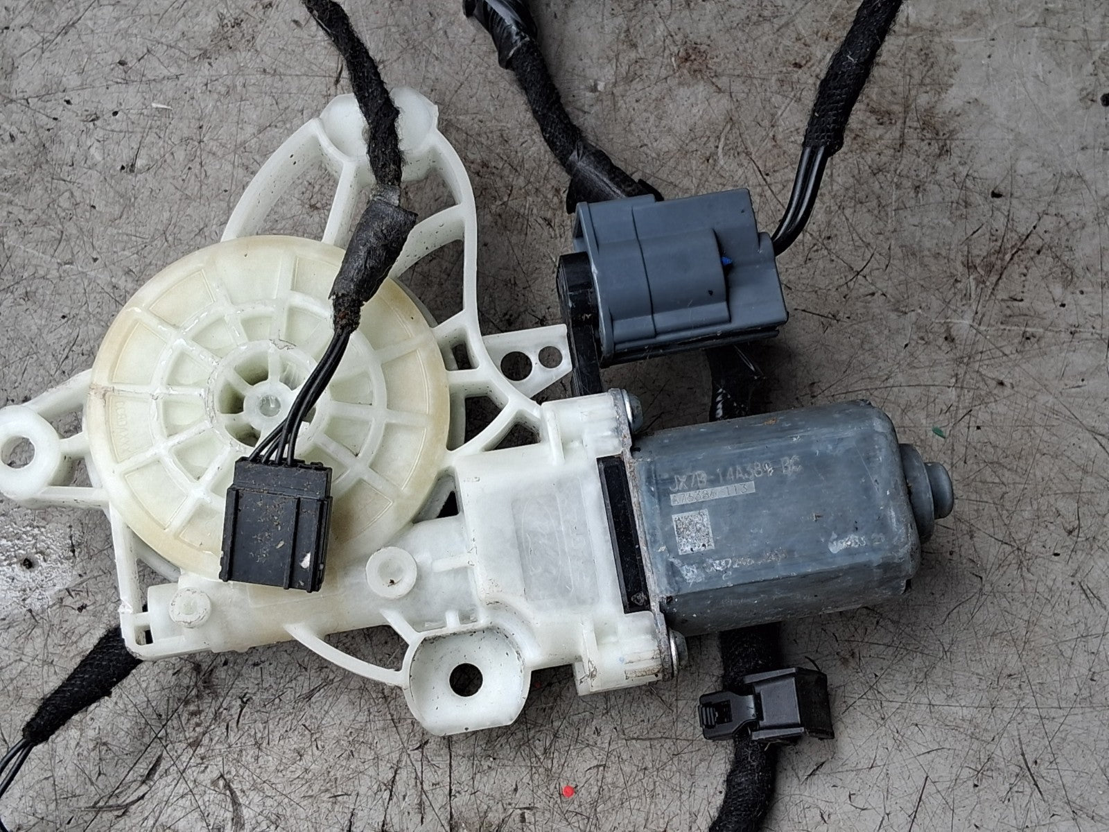 2021 FORD FOCUS MK4 OSF DRIVER SIDE FRONT RIGHT WINDOW MOTOR JX7B14A389