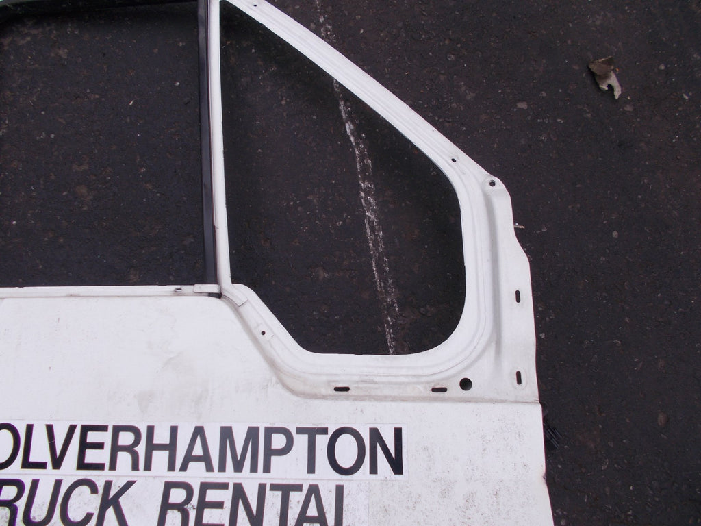 FORD TRANSIT 2003 OSF DRIVER SIDE FRONT DOOR WHITE