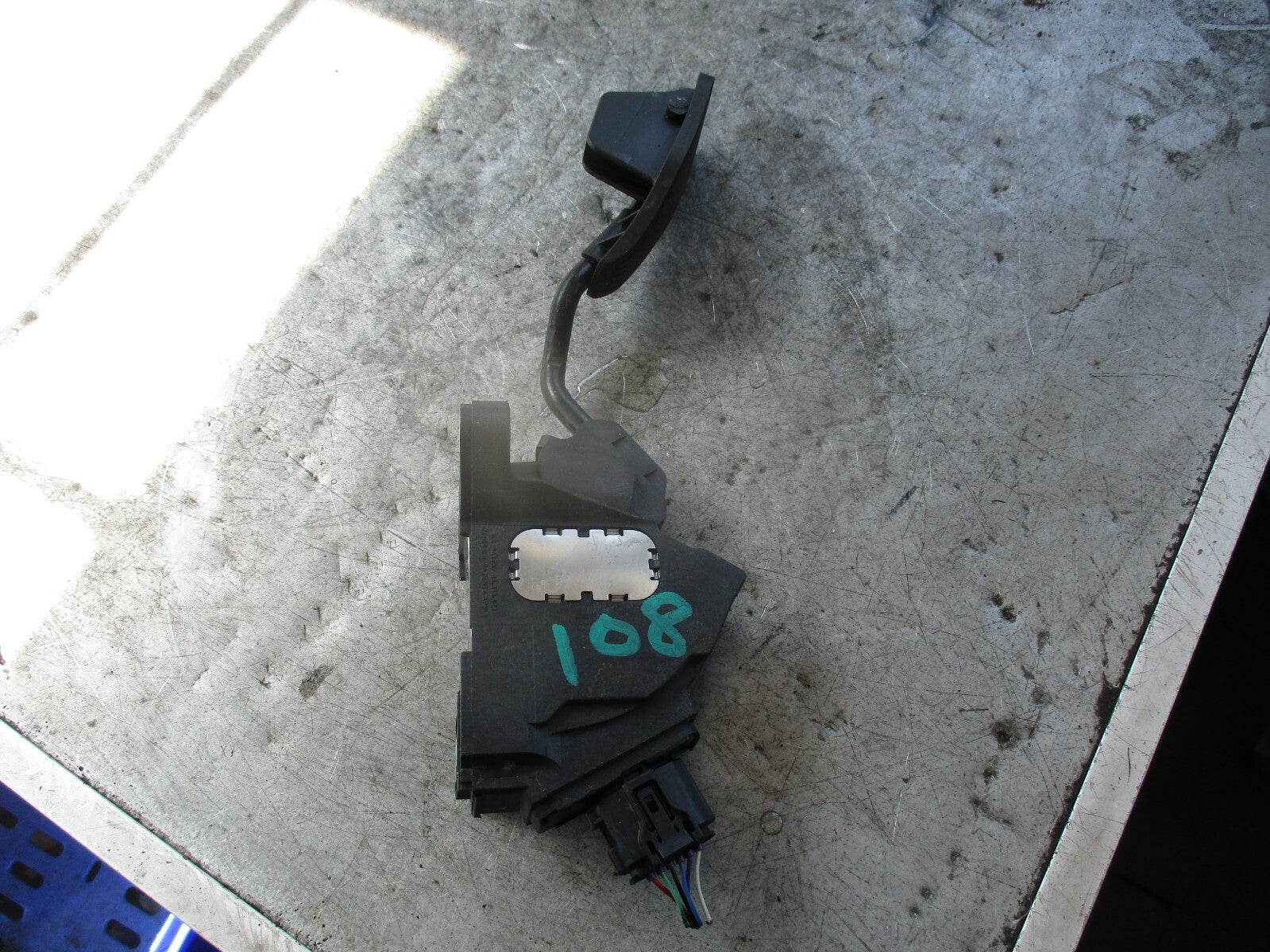 PEUGEOT 108 THROTTLE ACCELERATOR PEDAL 78110 0H070