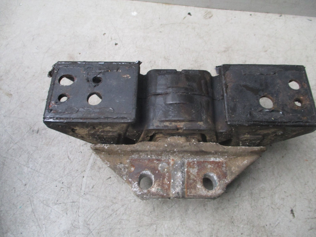 2020 LDV SAIC V80 2.5 DIESEL ENGINE MOUNT