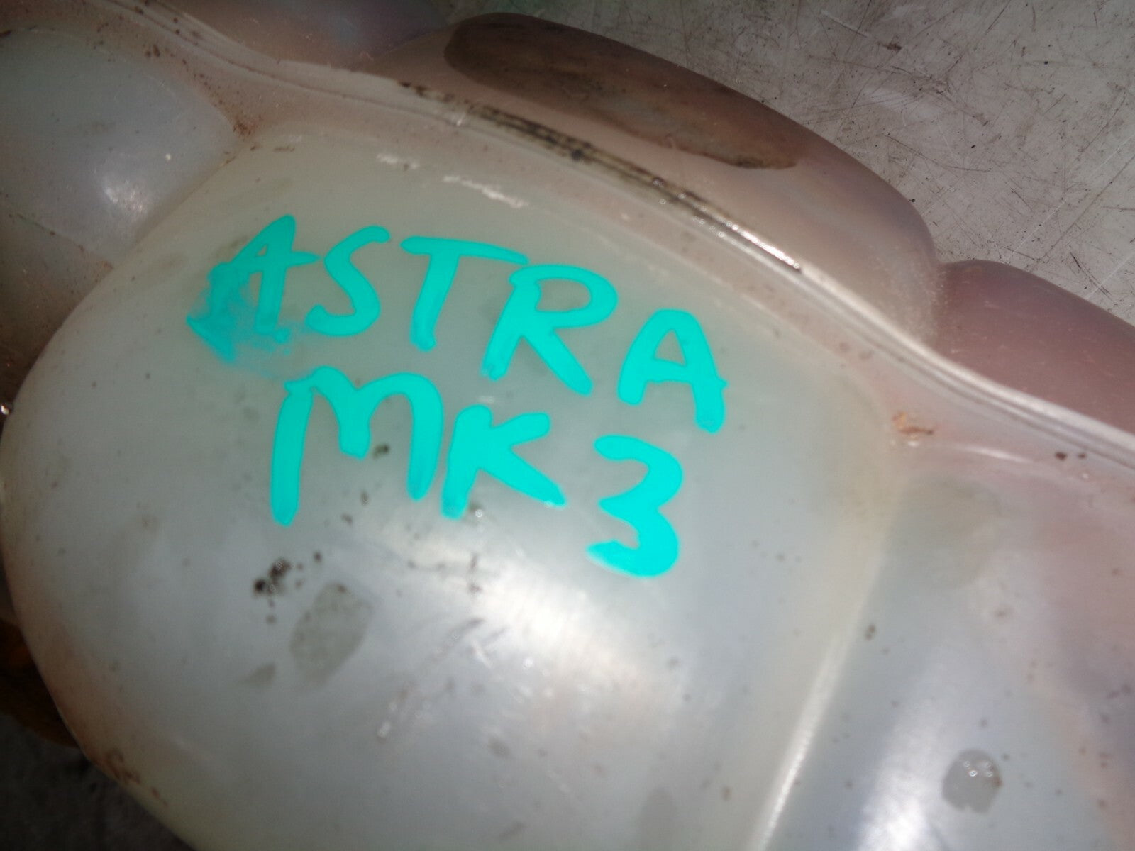 VAUXHALL ASTRA F MK3 COOLANT EXPANSION TANK