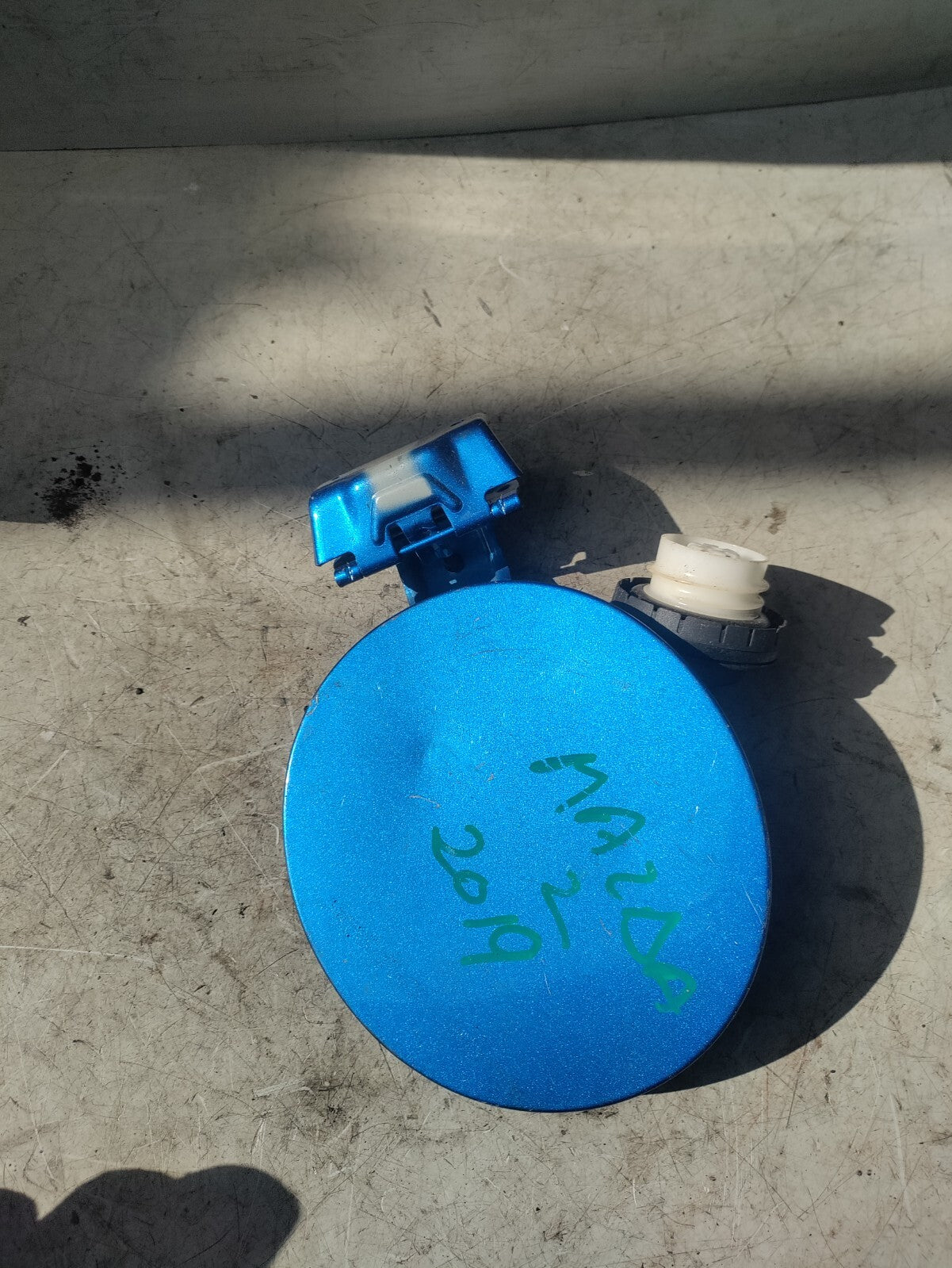 2019 MAZDA 2 MK3 FUEL CAP FLAP BLUE