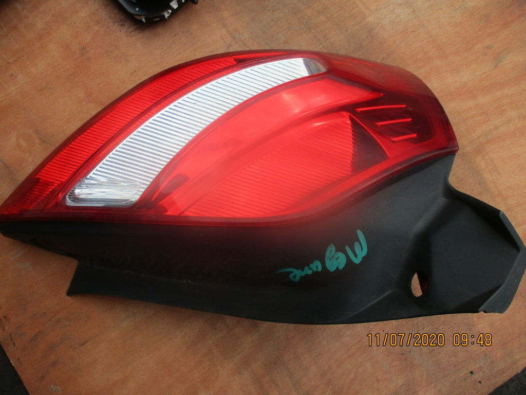 RENAULT MEGANE MK2 2006 5 DOOR PASSENGER SIDE REAR TAIL LIGHT