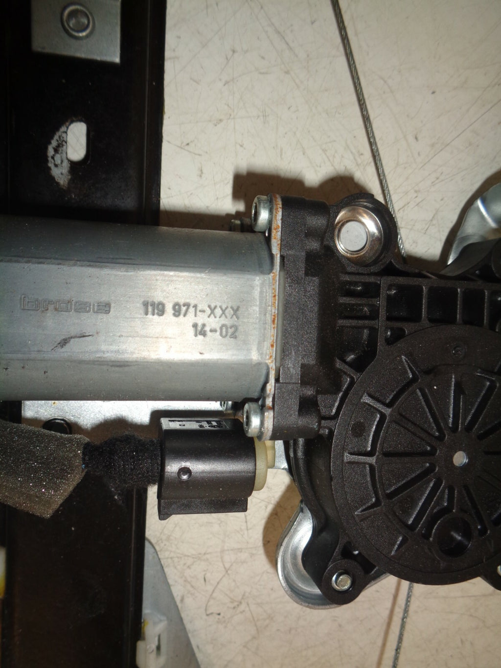 VOLVO XC90 D5 2014 FACELIFT NSR PASSENGER SIDE REAR REGULATOR MOTOR 119971XXX