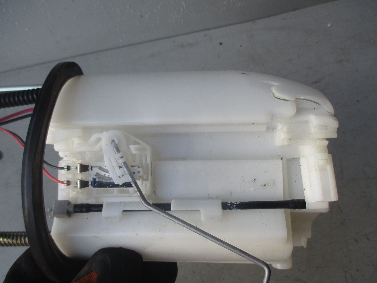 MITSUBISHI ASX 2015 PETROL IN TAKE FUEL PUMP SENDER 1760A156 / 1019620652