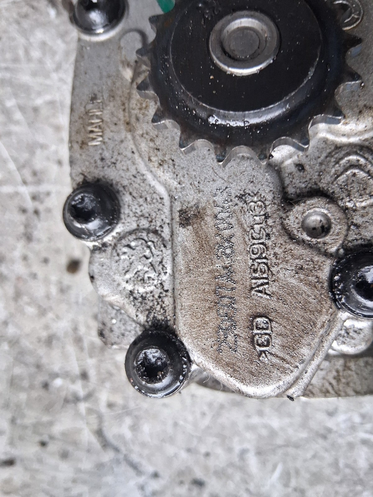 CITROEN C4 MK3 2023 1.2 PETROL ENGINE OIL PUMP 9837408880