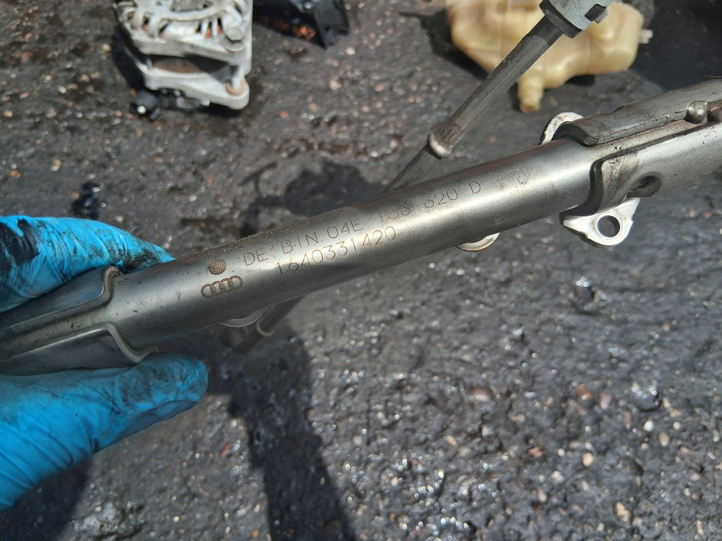 2016 VW VOLKSWAGEN GOLF MK7 1.4 PETROL FUEL RAIL AND PUMP 04E133320D