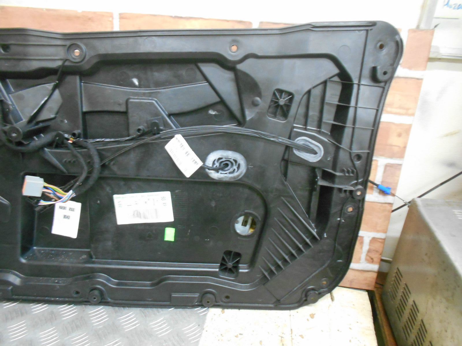 FORD FIESTA MK7 2010 3 DOOR OS DRIVER SIDE ELECTRIC REGULATOR MOTOR 8A61B23200CK