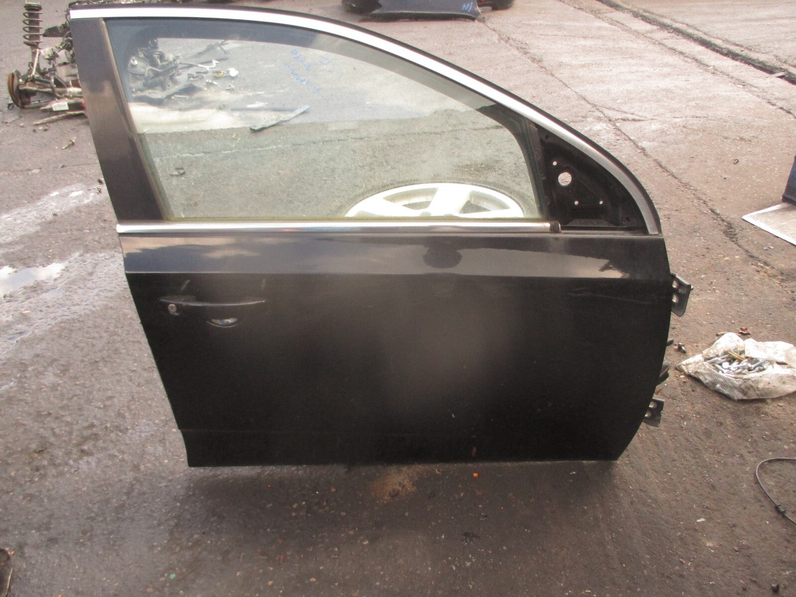 2010 FORD DORCHESTER COLEMAN MILNE OSF DRIVER SIDE FRONT RIGHT DOOR BLACK