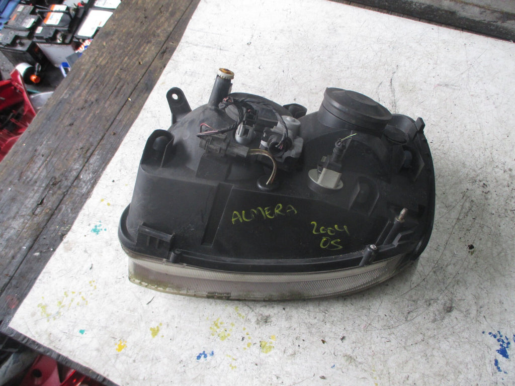 NISSAN ALMIRA 2004 OSF DRIVER SIDE HEADLIGHT